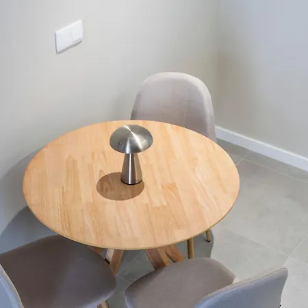 Hotel apartamentowy Vlc Host - Sumsi