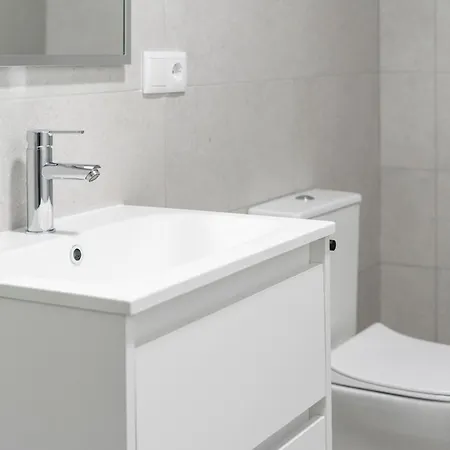 Hotel apartamentowy Vlc Host - Sumsi