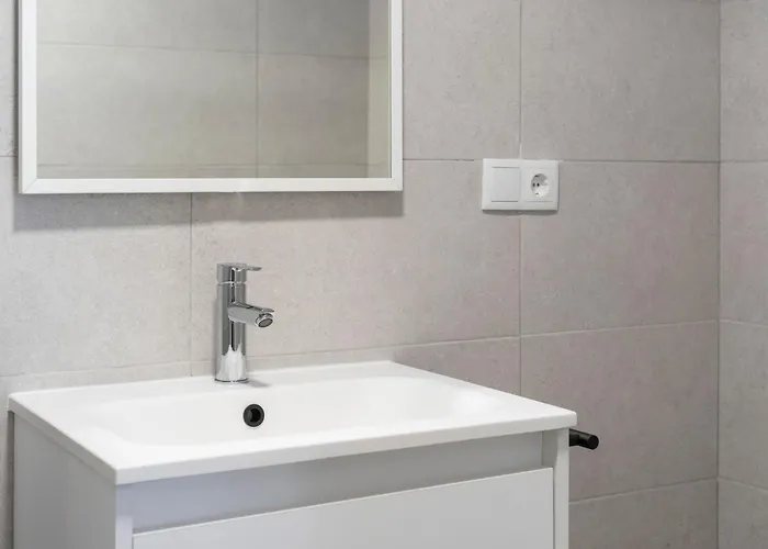 Aparthotel Vlc Host - Sumsi 4*