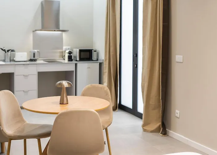 Aparthotel Vlc Host - Sumsi Valencia